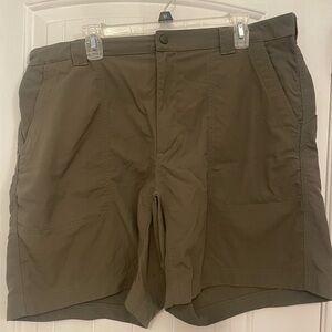 Lands End Dark green shorts excellent condition